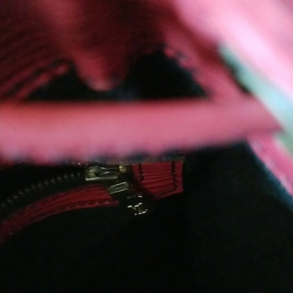 EXQUISITE SHOULDER BAG - Picture 14 of 16